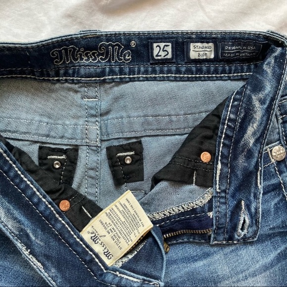 Miss Me Distressed Standard Boot Leg Jeans Sz 25 - Picture 9 of 11